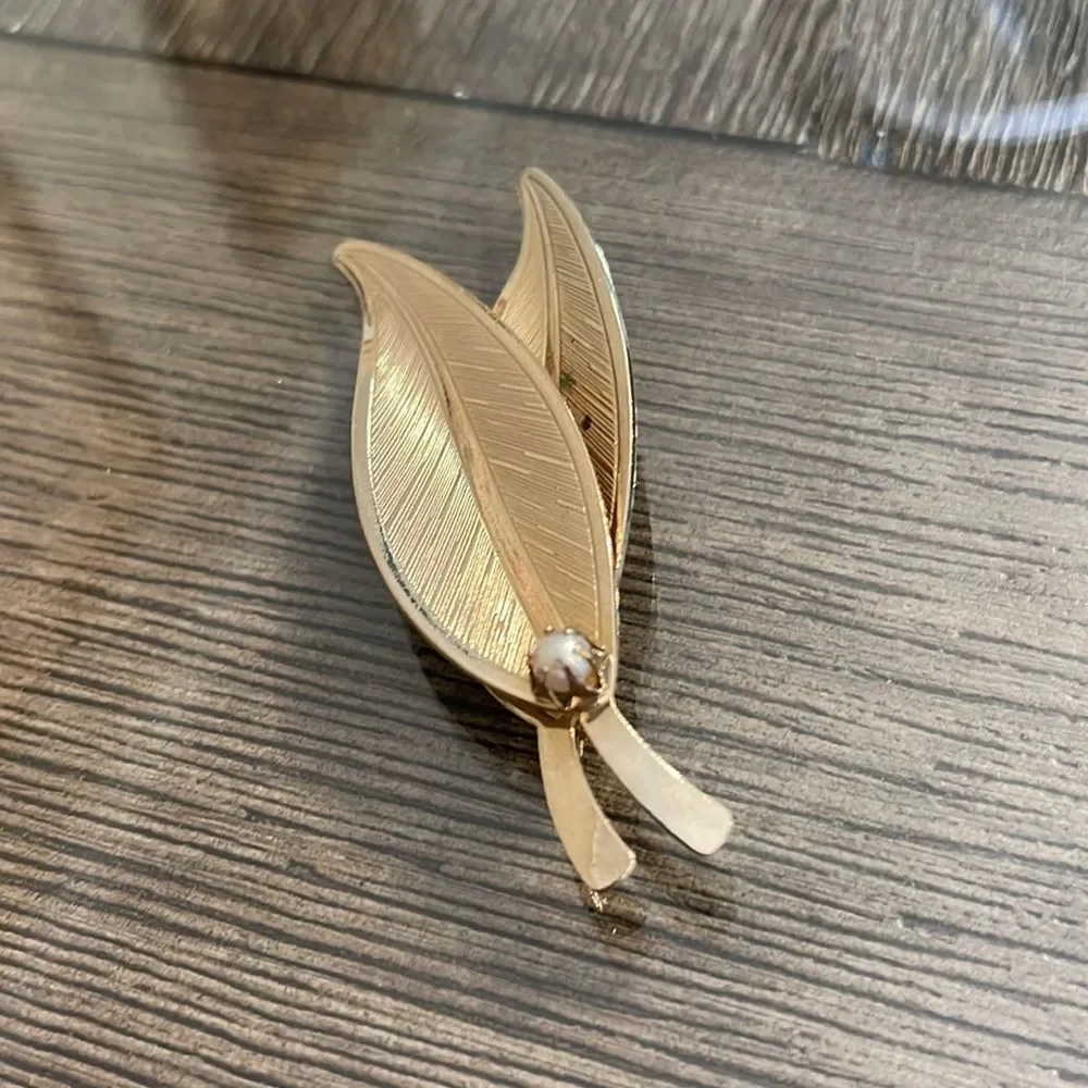Vintage Double Leaf Gold-tone Pin with Faux Pearl Accent